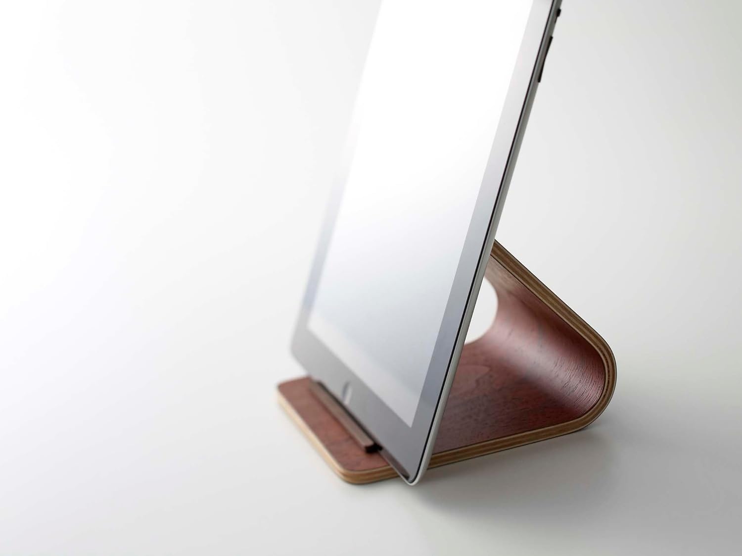 image:imageYAMAZAKI Home Rin Plywood Tablet Stand WoodWalnut