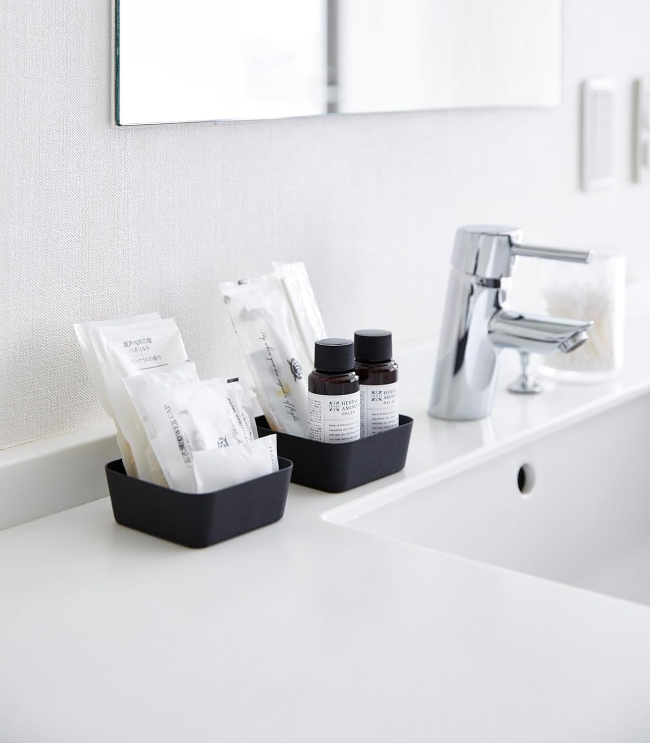 image:imageYAMAZAKI Home Tower Space Saving Vanity Tray 35 X 35 SteelBlack