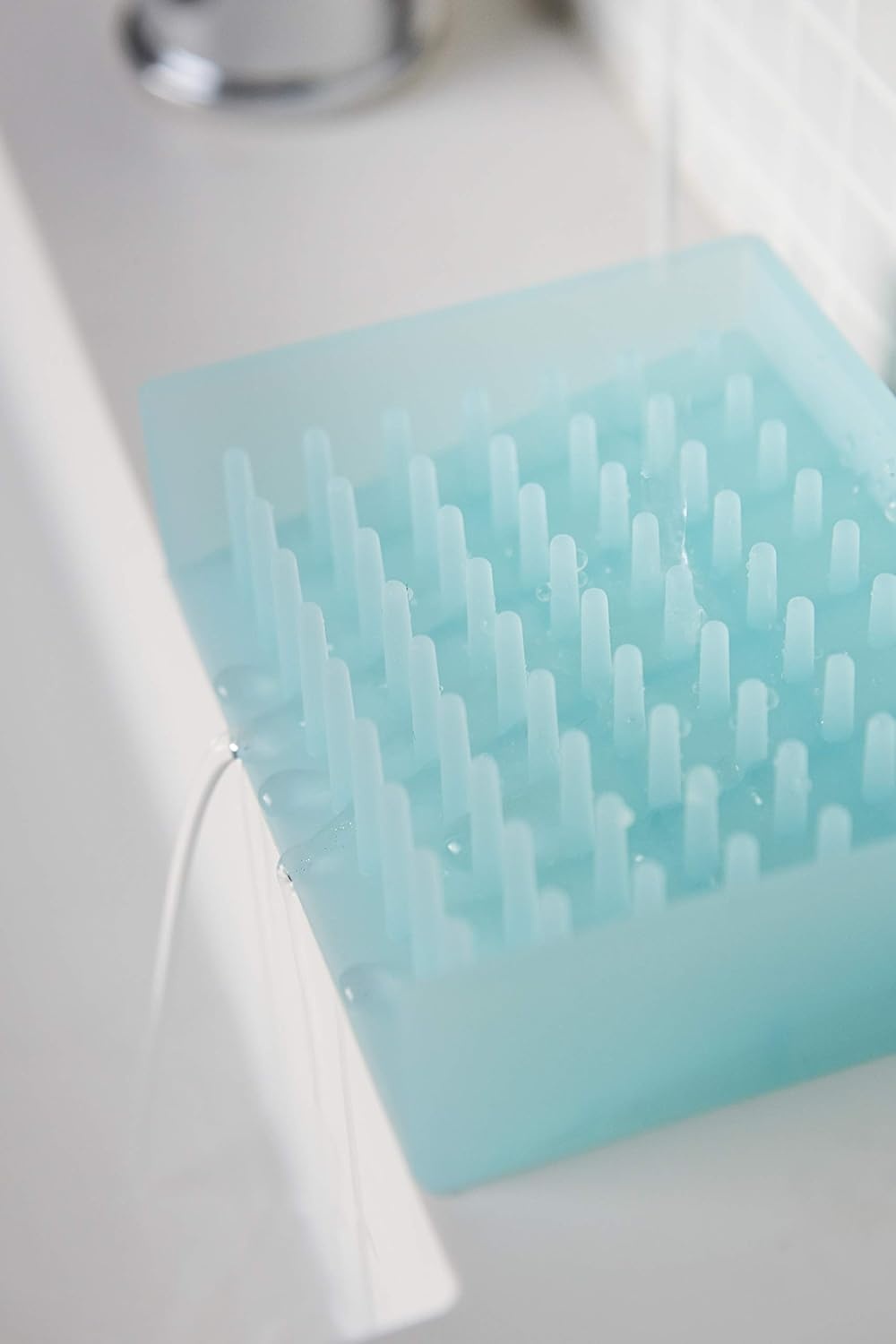 image:imageYamazaki Home Self Draining Soap Tray Floating Holder Dish for Sink Silicone No Assembly ReqBlue