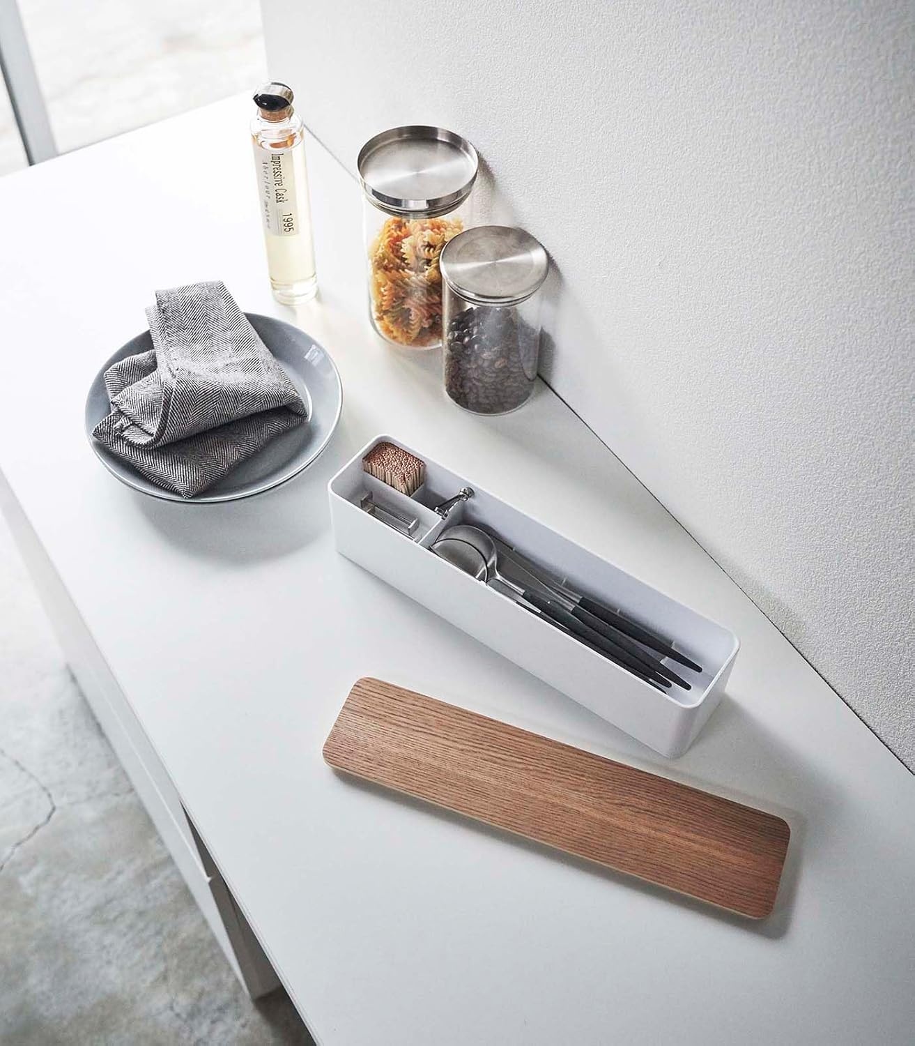 image:imageYAMAZAKI Home Rin Utensil Case Knife Fork Spoon Silverware Cutlery Holder with Divider Portable for Kitchen Counter Or Table Plastic WoodAsh