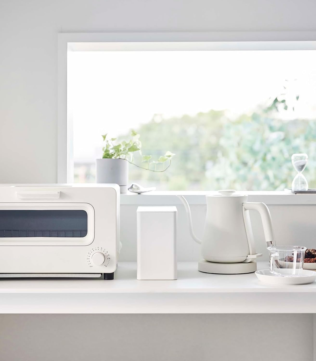 image:imageYAMAZAKI Home Tower Coffee Filter Holder Cone Filter Or Coffee Pod Storage Container Case Polypropylene White