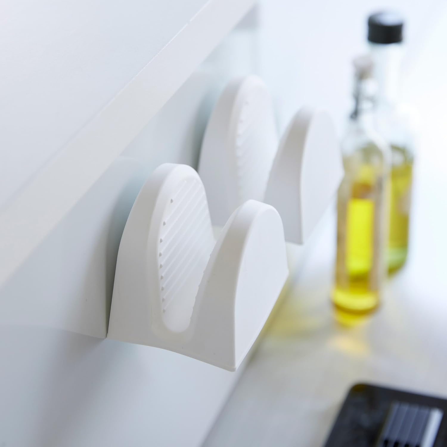 image:imageYamazaki Home Tower Magnetic Pot Holders Set of 2 Heat Resistant Silicone Oven Mitts Durable Insulated Hot Pads Magnetic Storage SiliconeWhite